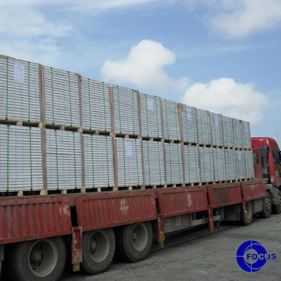 Papier kopiowy NCR z masy drewna mała 43*61 50/55/75GSM Papier bezwęglowy