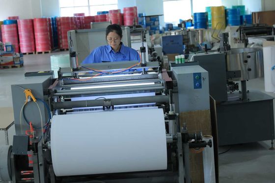 maszyna do cięcia papieru termicznego,maszyna do cięcia rolki papieru,maszyna do cięcia papieru NCR,przybudowa do cięcia papieru dużych prędkości